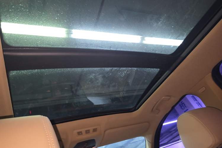 Used BMW X3 2011 xDrive28i Leading Model Headliner