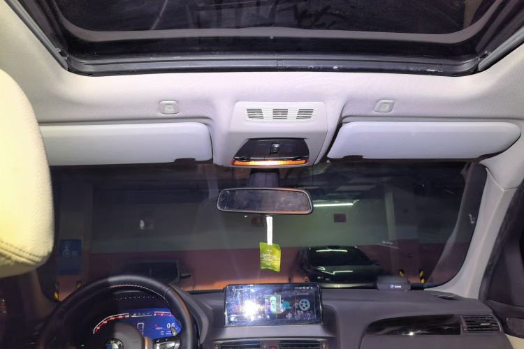 Used BMW X3 2011 xDrive28i Luxury Model Headliner