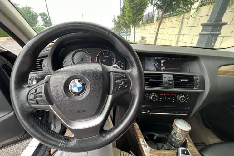 Used BMW X3 2011 xDrive35i Luxury Model Interior 3