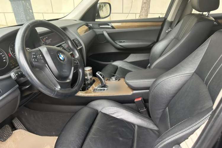 Used BMW X3 2011 xDrive35i Luxury Model Interior 4