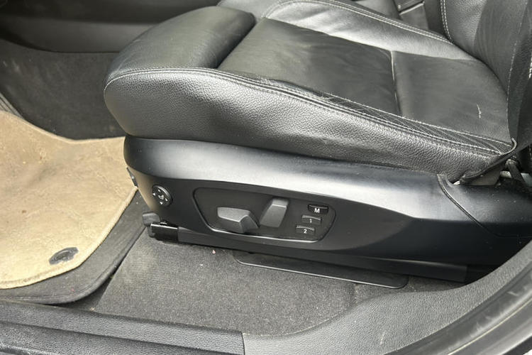 Used BMW X3 2011 xDrive35i Luxury Model Interior 5