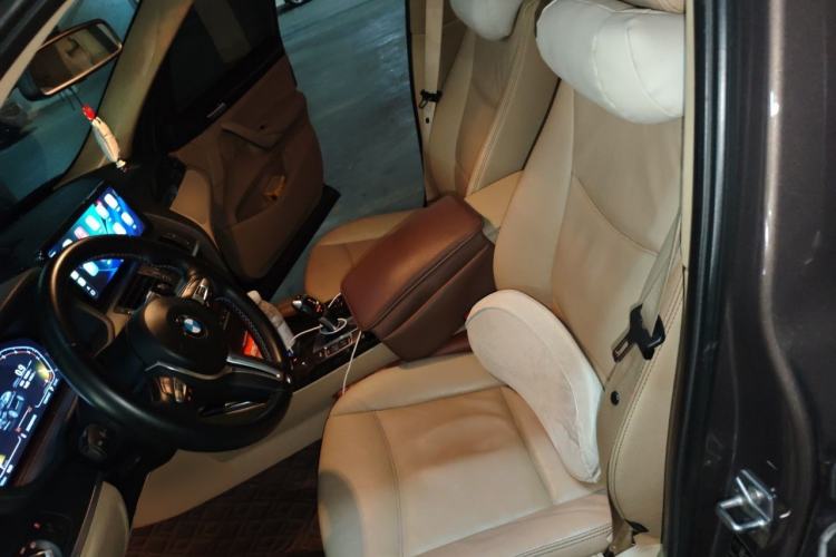 Used BMW X3 2011 xDrive28i Luxury Model Left Front Seat