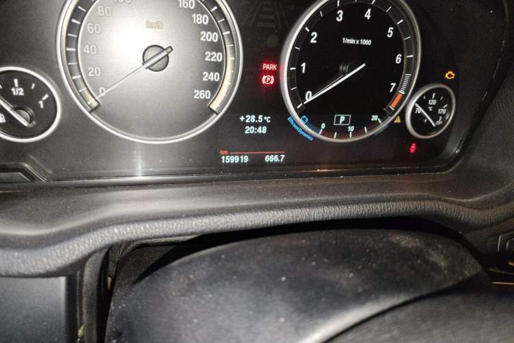 Used BMW X3 2011 xDrive28i Leading Model Odometer Close Up