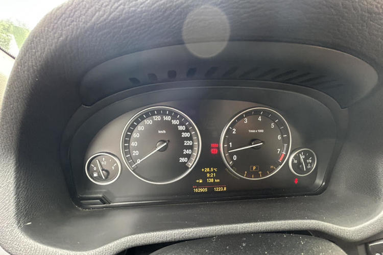 Used BMW X3 2011 xDrive35i Luxury Model Odometer Close Up