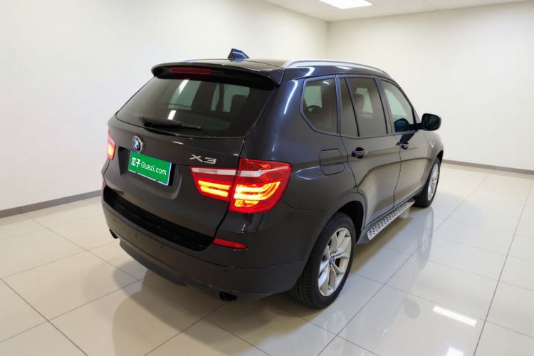Used BMW X3 2011 xDrive28i Leading Model Rear Right 45 Deg