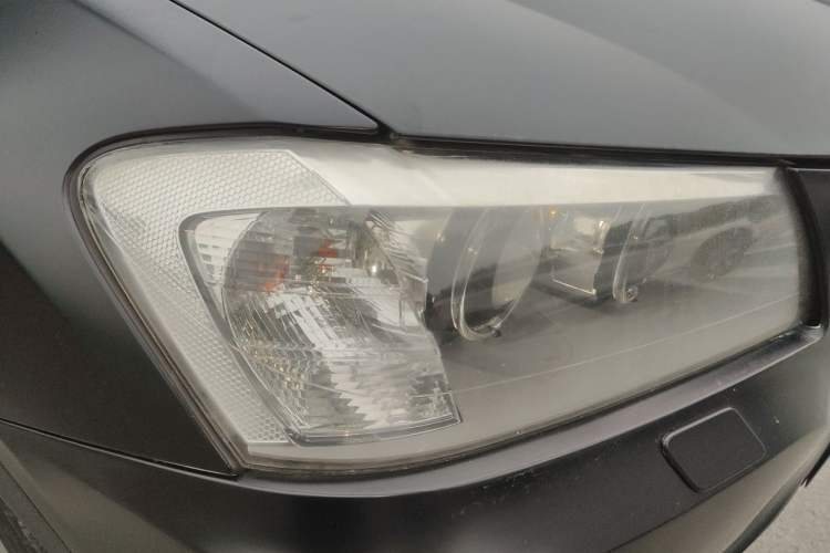 Used BMW X3 2011 xDrive28i Luxury Model Right Front Headlight