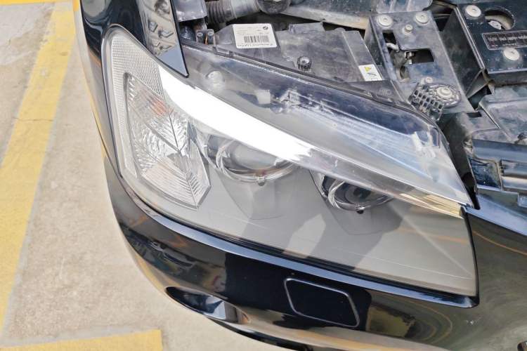 Used BMW X3 2011 xDrive35i Luxury Model Right Front Headlight