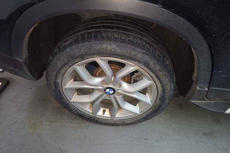 Used BMW X3 2011 xDrive28i Leading Model Right Rear Wheel Hub