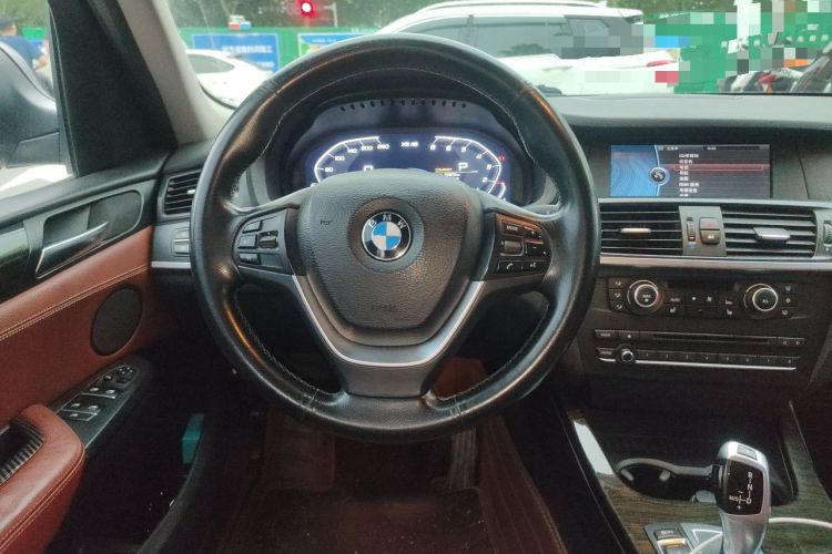 Used BMW X3 2011 xDrive28i Luxury Model Steering Wheel