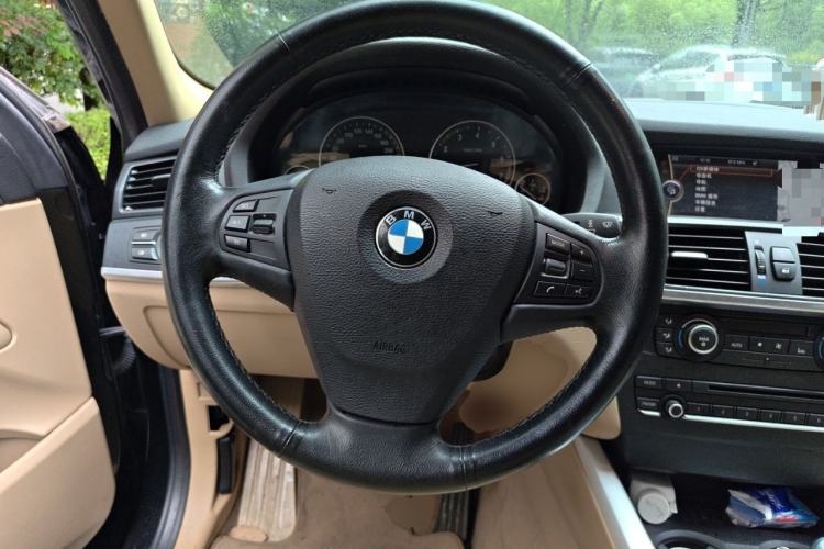 Used BMW X3 2011 xDrive28i Leading Model Steering Wheel