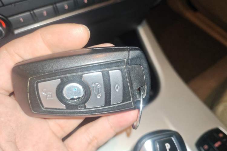 Used BMW X3 2011 xDrive28i Leading Model Vehicle Key