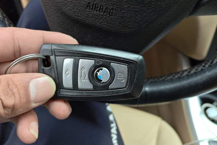 Used BMW X3 2011 xDrive28i Leading Model Vehicle Key