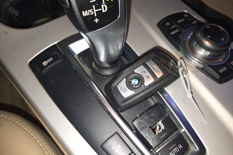 Used BMW X3 2011 xDrive28i Leading Model Vehicle Key