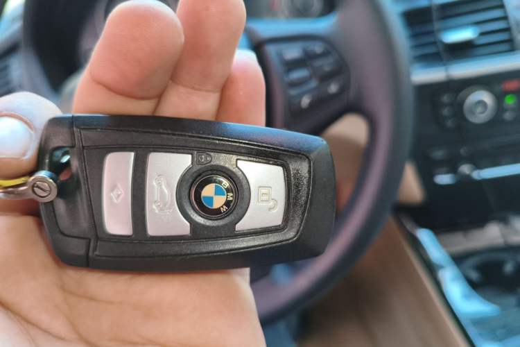 Used BMW X3 2011 xDrive28i Luxury Model Vehicle Key