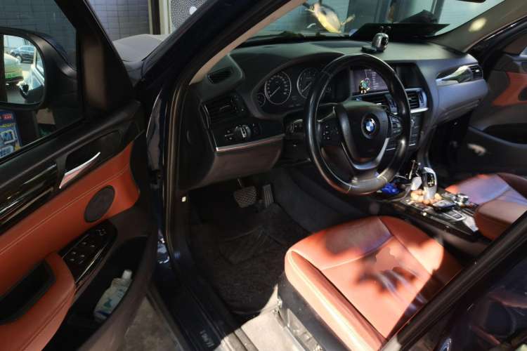 Used BMW X3 2011 xDrive28i Luxury Model Driver Seat
