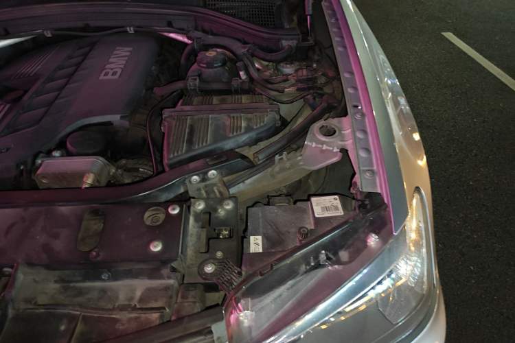Used BMW X3 2011 xDrive28i Luxury Model Engine Bay Left