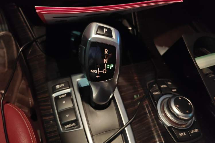 Used BMW X3 2011 xDrive28i Luxury Model Gear Lever