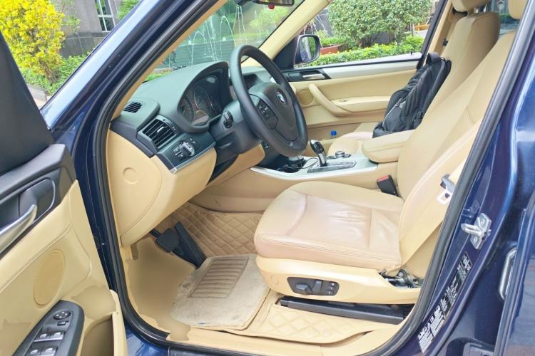 Used BMW X3 2011 xDrive28i Leading Model Left Front Seat