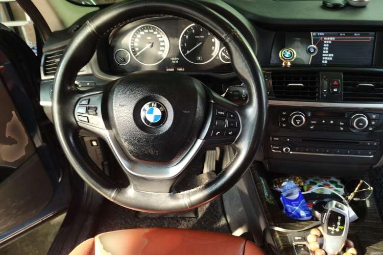 Used BMW X3 2011 xDrive28i Luxury Model Steering Wheel