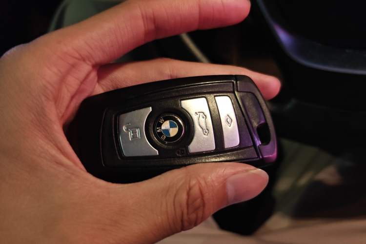 Used BMW X3 2011 xDrive28i Luxury Model Vehicle Key