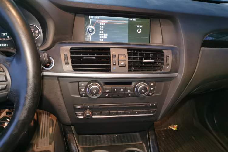 Used BMW X3 2011 xDrive28i Luxury Model Audio And AC Panel