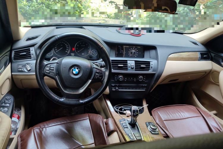 Used BMW X3 2011 xDrive35i Luxury Model Center Console