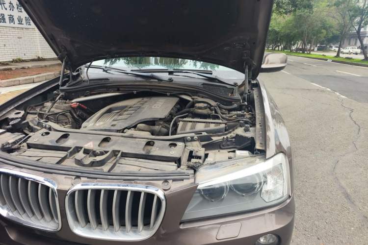 Used BMW X3 2011 xDrive28i Luxury Model Engine Bay Left