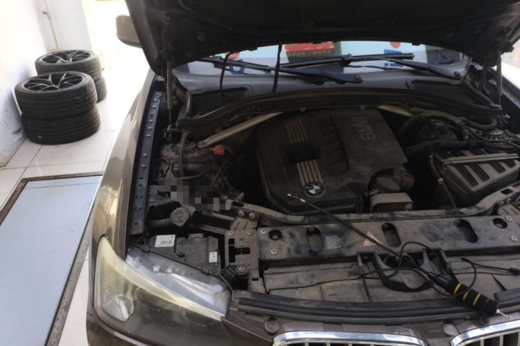 Used BMW X3 2011 xDrive28i Luxury Model Engine Bay Right