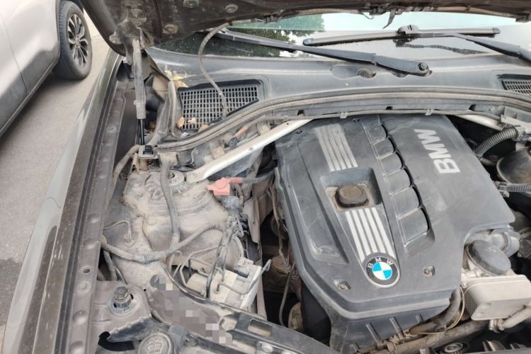 Used BMW X3 2011 xDrive28i Luxury Model Engine Bay Right