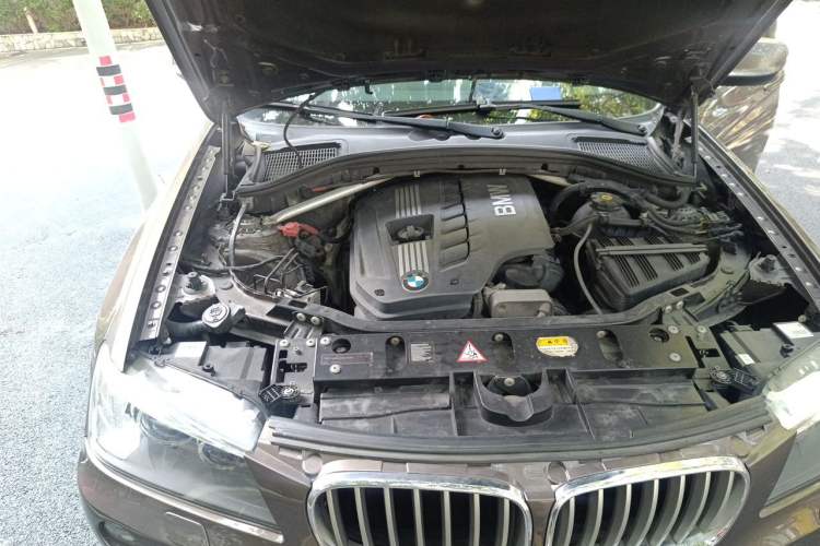 Used BMW X3 2011 xDrive28i Leading Model Engine Bay Right