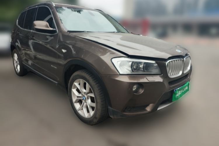 Used BMW X3 2011 xDrive28i Luxury Model Front Right 45 Deg
