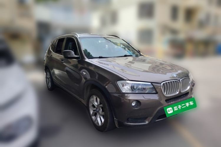 Used BMW X3 2011 xDrive28i Luxury Model Front Right 45 Deg