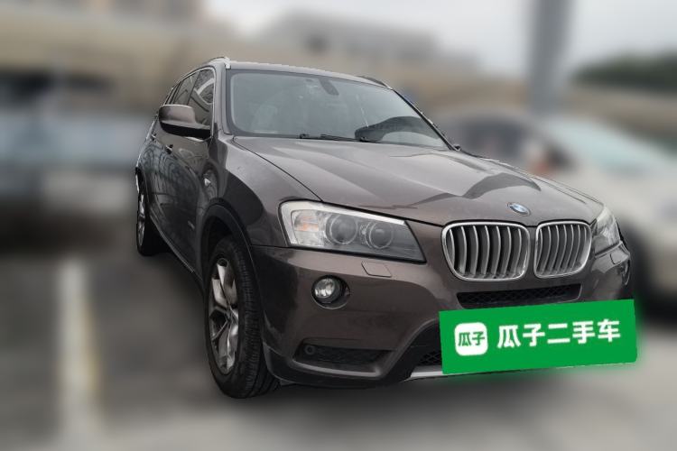 Used BMW X3 2011 xDrive28i Luxury Model Front Right 45 Deg