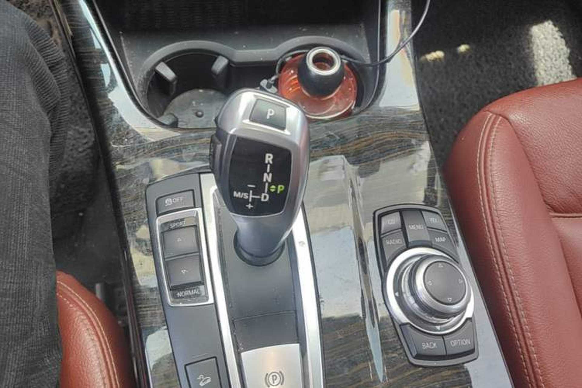 Used BMW X3 2011 xDrive28i Luxury Model Gear Lever