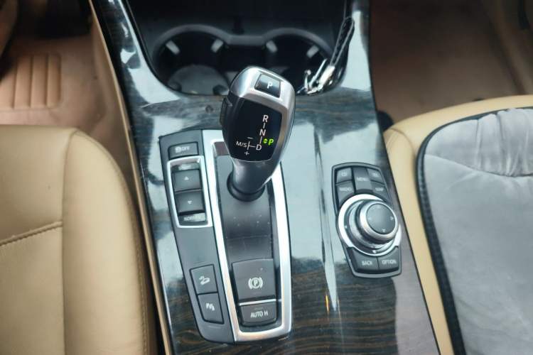 Used BMW X3 2011 xDrive28i Luxury Model Gear Lever