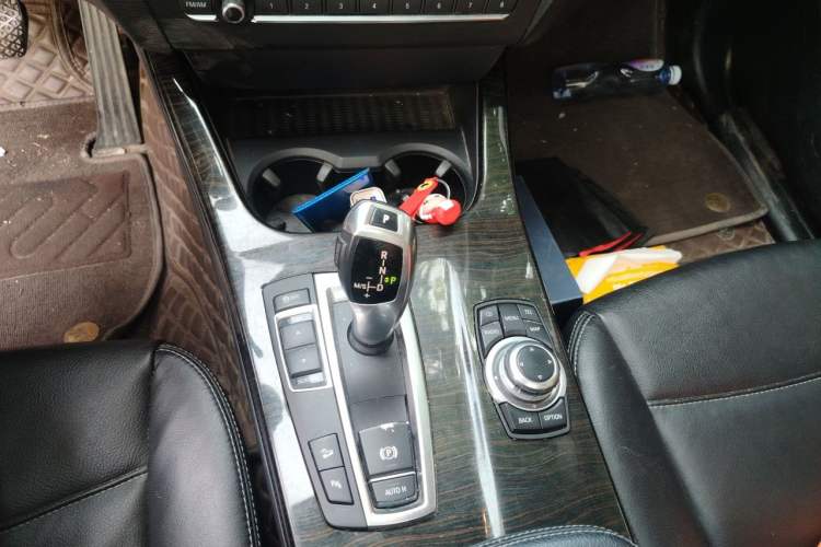 Used BMW X3 2011 xDrive28i Luxury Model Gear Lever