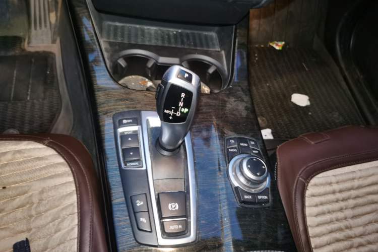 Used BMW X3 2011 xDrive28i Luxury Model Gear Lever
