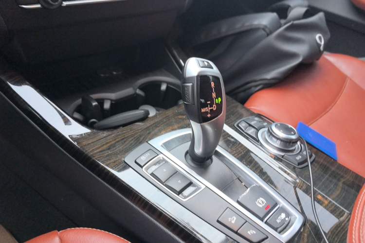 Used BMW X3 2011 xDrive28i Luxury Model Gear Lever