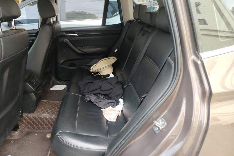 Used BMW X3 2011 xDrive28i Luxury Model Left Rear Seat