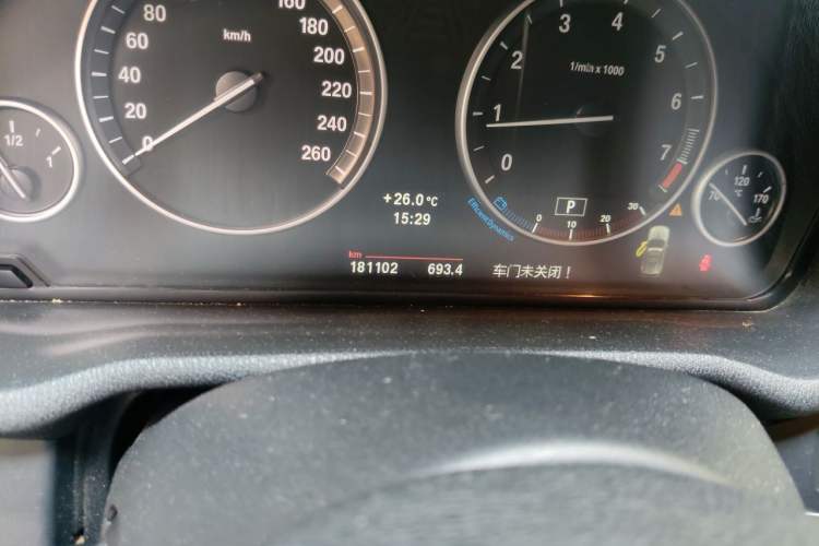 Used BMW X3 2011 xDrive35i Luxury Model Odometer Close Up