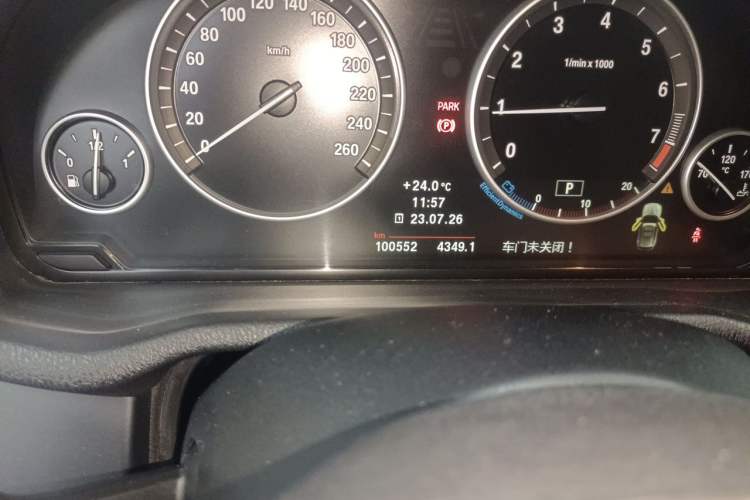 Used BMW X3 2011 xDrive28i Luxury Model Odometer Close Up