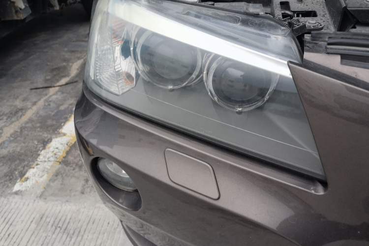 Used BMW X3 2011 xDrive28i Luxury Model Right Front Headlight