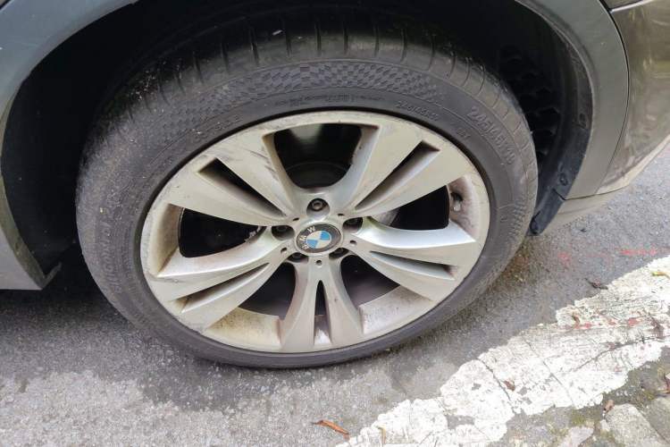 Used BMW X3 2011 xDrive35i Luxury Model Right Front Wheel Hub