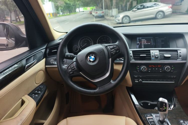 Used BMW X3 2011 xDrive28i Luxury Model Steering Wheel