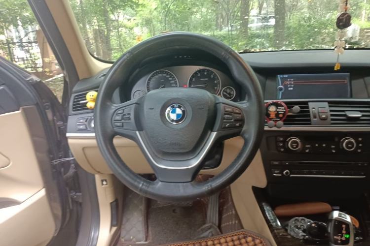 Used BMW X3 2011 xDrive28i Luxury Model Steering Wheel