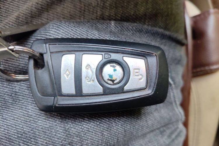 Used BMW X3 2011 xDrive35i Luxury Model Vehicle Key