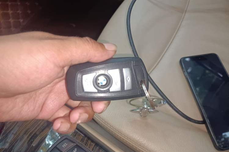 Used BMW X3 2011 xDrive28i Luxury Model Vehicle Key