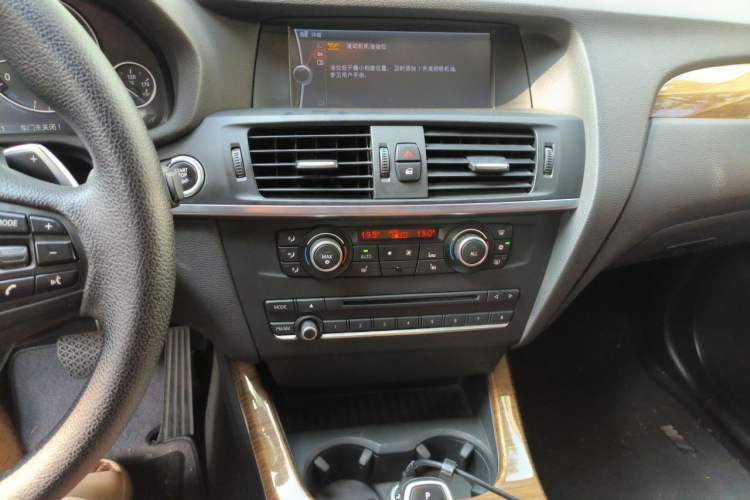 Used BMW X3 2011 xDrive35i Luxury Model Audio And AC Panel