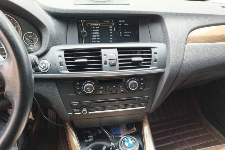 Used BMW X3 2011 xDrive35i Luxury Model Audio And AC Panel