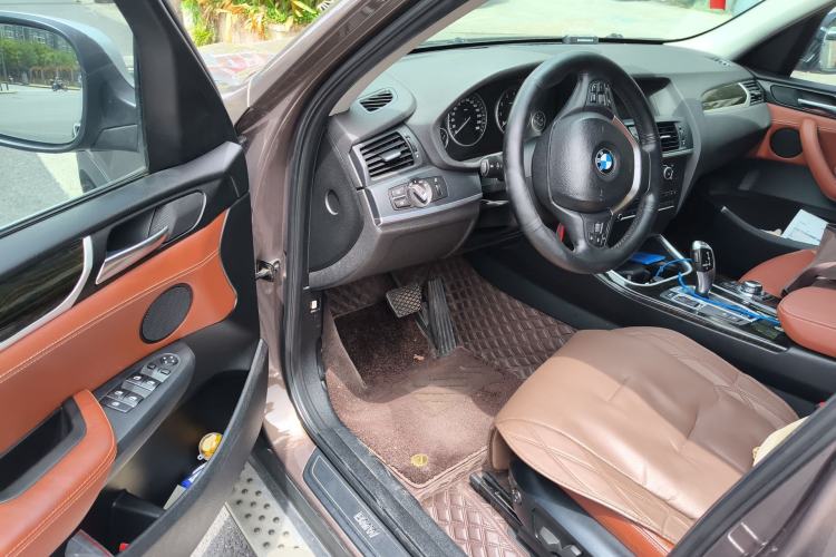 Used BMW X3 2011 xDrive28i Luxury Model Driver Seat